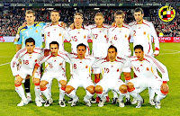 Selección de ESPAÑA - Temporada 2007-08 - Casillas, Marchena, Sergio Ramos, Joaquín, Albelda, Albiol; Cesc, Iniesta, Xavi, Tamudo y Capdevila - DINAMARCA 1 (Tomasson), ESPAÑA 3 (Tamudo, Sergio Ramos y Riera) - 13/10/2007 - Eurocopa de 2008, fase de clasificación - Aarhus (Dinamarca), estadio NRGi Park - Alineación: Casillas; Sergio Ramos, Marchena, Albiol, Capdevila; Albelda (Pablo, 64'); Joaquín (Riera, 69'), Cesc (Luis García, 79'), Xavi, Iniesta; Tamudo