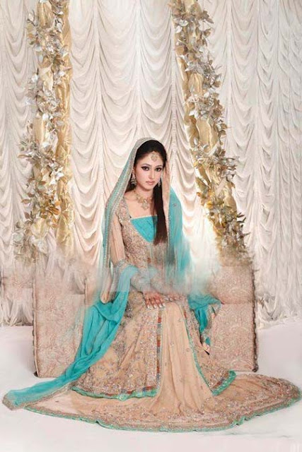 Beautiful walima dresses for bridal new fashion in Pakistan 2016-2017