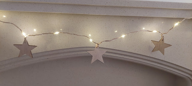 wooden star lights