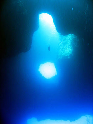 帛琉 藍洞