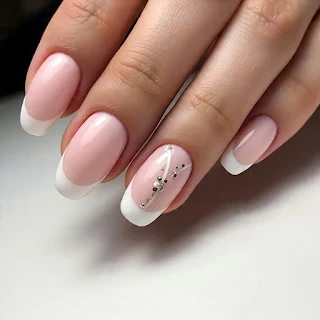 French Twist Nail Design