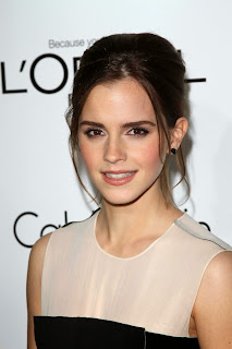 Many envy the full eyebrows of stars  like Emma Watson.