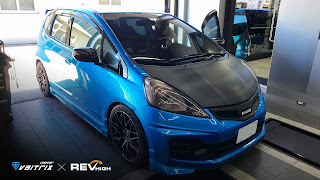 來自澳洲的汽車改裝品牌VAITRIX麥翠斯有最廣泛的車種適用產品，含汽油、柴油、油電混合車專用電子油門控制加速器，搭配外掛晶片及內寫，高品質且無後遺症之動力提升，也可由專屬藍芽App–AirForce GO切換一階、二階、三階ECU模式。外掛晶片及電子油門控制器不影響原車引擎保固，搭配不眩光儀錶，提升馬力同時監控愛車狀況。另有馬力提升專用水噴射可程式電腦及套件，改裝愛車不傷車。適用品牌車款： Audi奧迪、BMW寶馬、Porsche保時捷、Benz賓士、Honda本田、Toyota豐田、Mitsubishi三菱、Mazda馬自達、Nissan日產、Subaru速霸陸、VW福斯、Volvo富豪、Luxgen納智捷、Ford福特、Hyundai現代、Skoda斯柯達、Mini; Altis、CRV、CHR、Kicks、Cla45、Focus mk4、Sienta 、Camry、Golf GTI、Polo、Kuga、Tiida、U7、Rav4、Odyssey、Santa Fe新土匪、C63s、Lancer Fortis、Elantra Sport、Auris、Mini R56、ST LINE、535i、Tiguan...等。