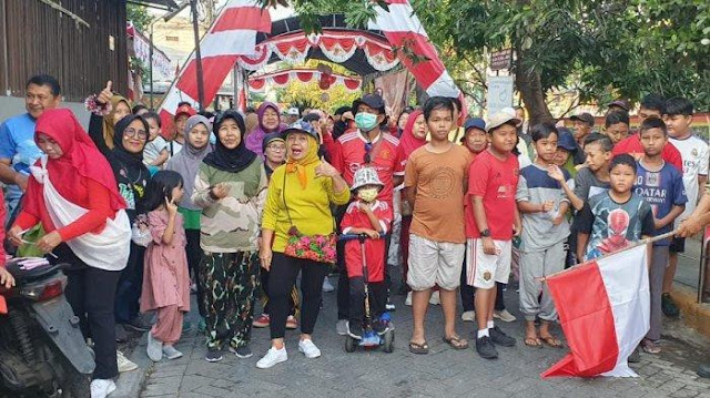 Cara Warga Gubeng Surabaya Sambut Kemerdekaan RI, Gelar Jalan Sehat Berhadiah
