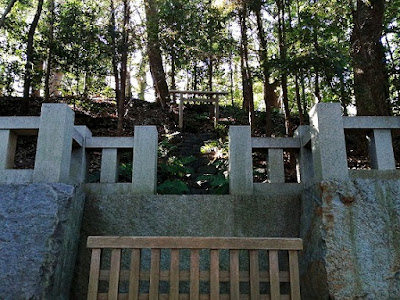 寒川神社 神嶽山神苑 裏参拝所