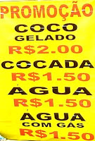 Preços da água de côco na praia de Santos 