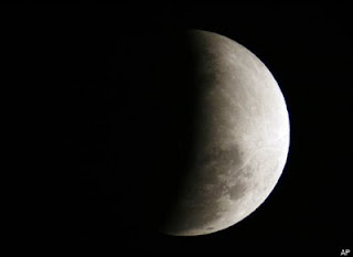 Lunar Eclipse 2011 Picture|Lunar Eclipse 2011 Photo