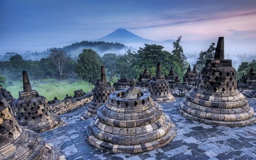 images821941_borobudur12