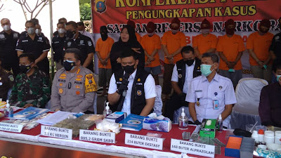 7 Orang Pengedar  dan Narkoba Senilai Rp 2 Miliar, di Musnahkan Polrestabes Medan 