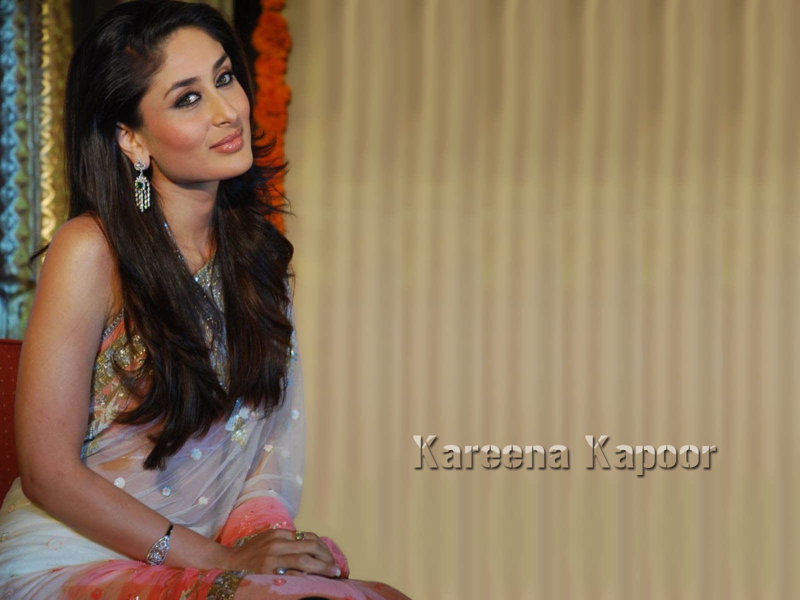 Beautiful Wallpapers Kareena Kapoor