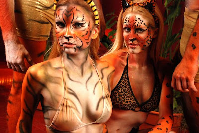 Airbrush Body Painting Girls Lion Style