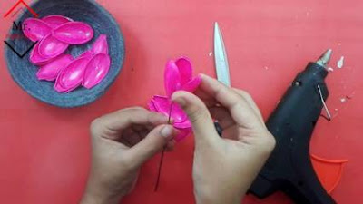 Cara Membuat Bunga Tulip dari Sendok Plastik Lengkap 