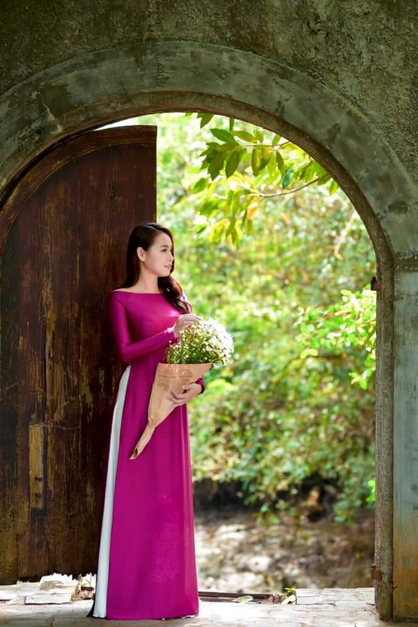 Photo by Áo Dài Yến Thanh