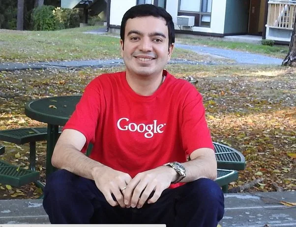 Ex-funcionário do Google compra Google.com por um minuto