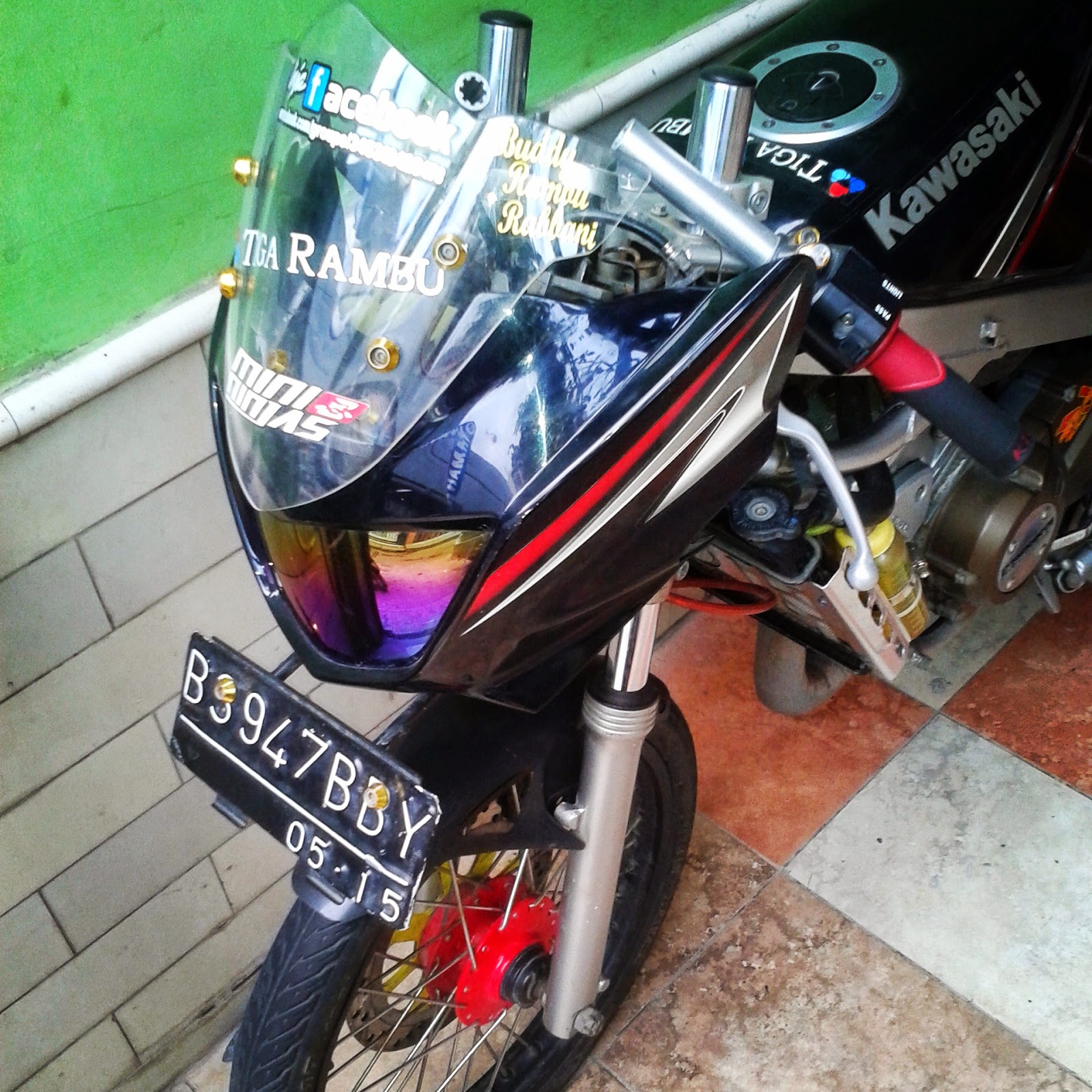  MOTOR  NINJA  Modifikasi ninja  r 2010 hitam  SEMAR anak WAYANG 