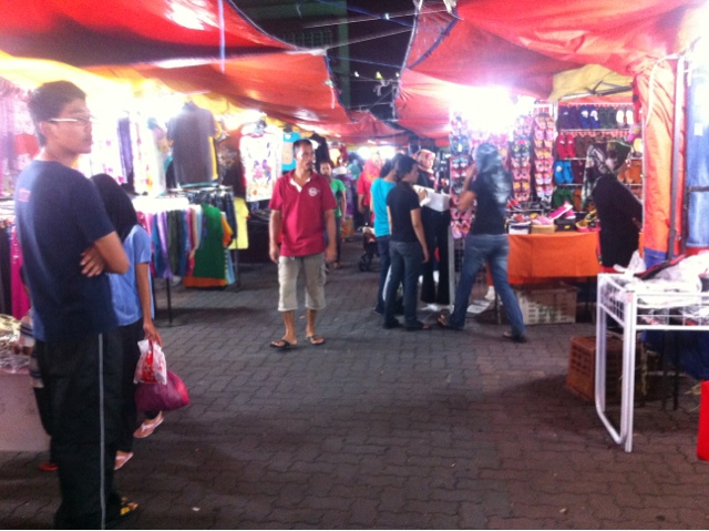 Pengalaman Pandangan Pasar  Malam  Wakaf Che Yeh