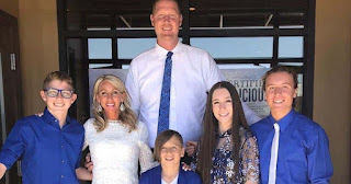 Shawn Bradley with his Chase Bradley and kids