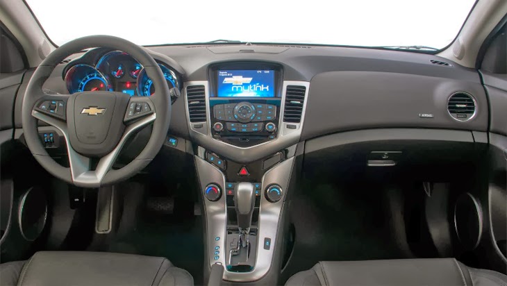 Chevrolet Cruze Sport 6 é na Rumo Norte - Conecte seu celular ao Cruze via Bluetooth através da central multimidia MyLink.