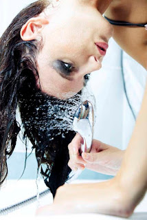 Cách chăm sóc tóc hư tổn tại nhà hiệu quả nhất