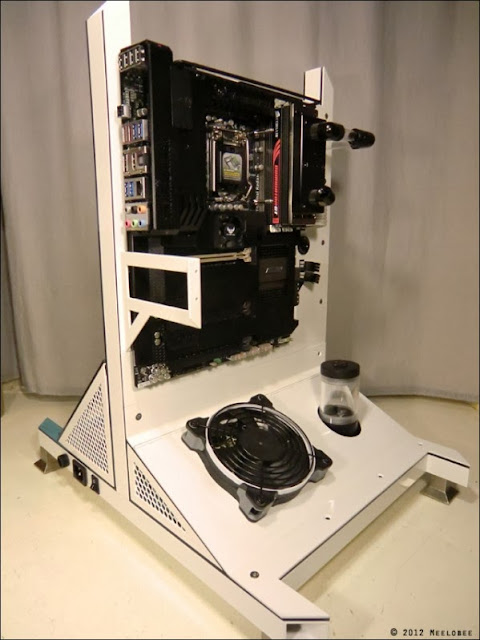 Open Air, Vertical Case Mod Built by Hand (No CNC)