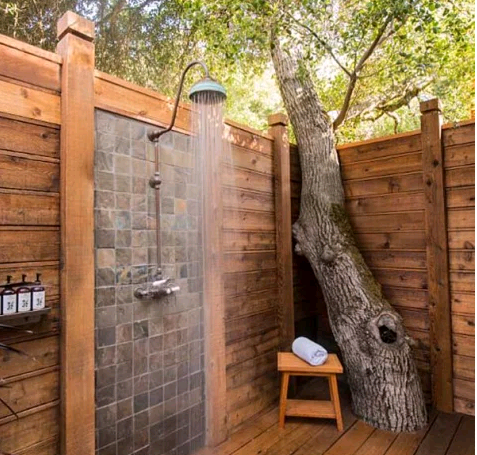 14 desain model kamar  mandi  outdoor  dengan konsep alami 