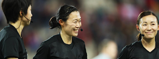 History -made- Yoshimi -Yamashita-, alongside- Makoto Bozono , Naomi Teshirogi all-female team- officiated- a- continental- men's- match- in- Asia