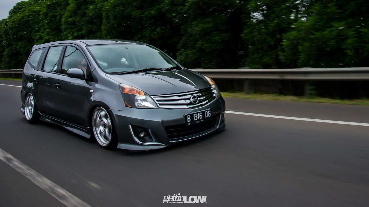  Modifikasi Mobil Ceper Nissan Grand Livina Gray Metallic 