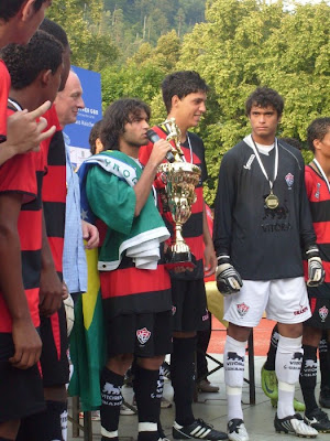 Foto: Equipe sub-19 (juniores) do Esporte Clube Vitória