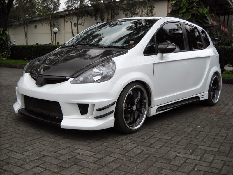 Modifikasi mobil honda jazz vtec