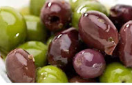 10 Reasons You Should Be Eating Olives Daily