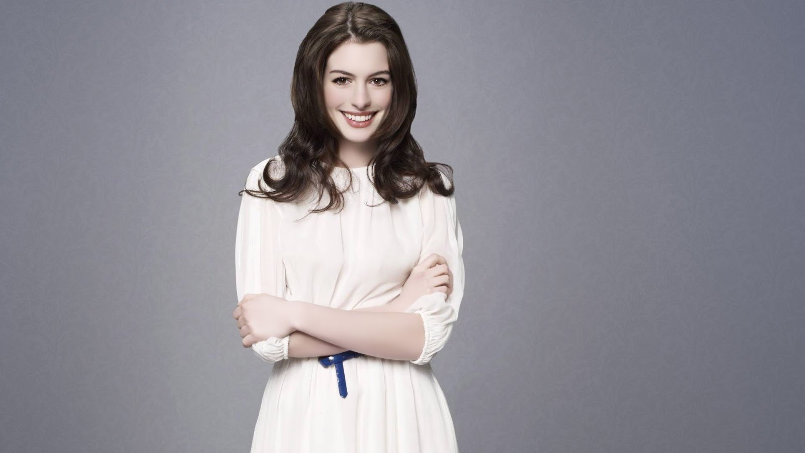 Anne Hathaway HD Images and Wallpapers - Hollywood Actress