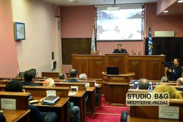 Δημοτικό συμβουλιο στο Άργος στις 5 Ιουλίου