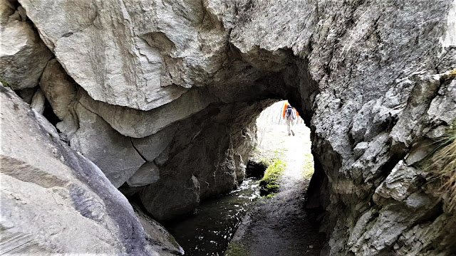 Hiking along ancient water ways in Wallis