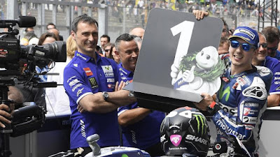 Lorenzo MotoGPLe Mans 2016