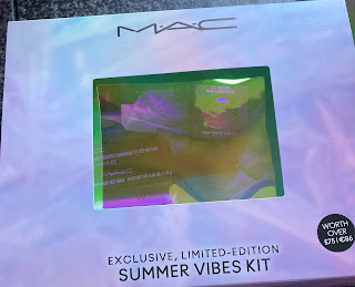 Packaging of the Summer Vibes Kit
