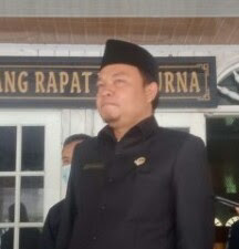 Budi Hairu Wakil Ketua II DPRD PALI Angkat Bicara Permasalahan Aksi Demo Desa Lunas Jaya PT servo Lintas Raya(SLR)
