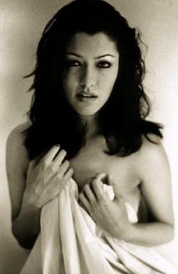 Aditi Govitrikar5