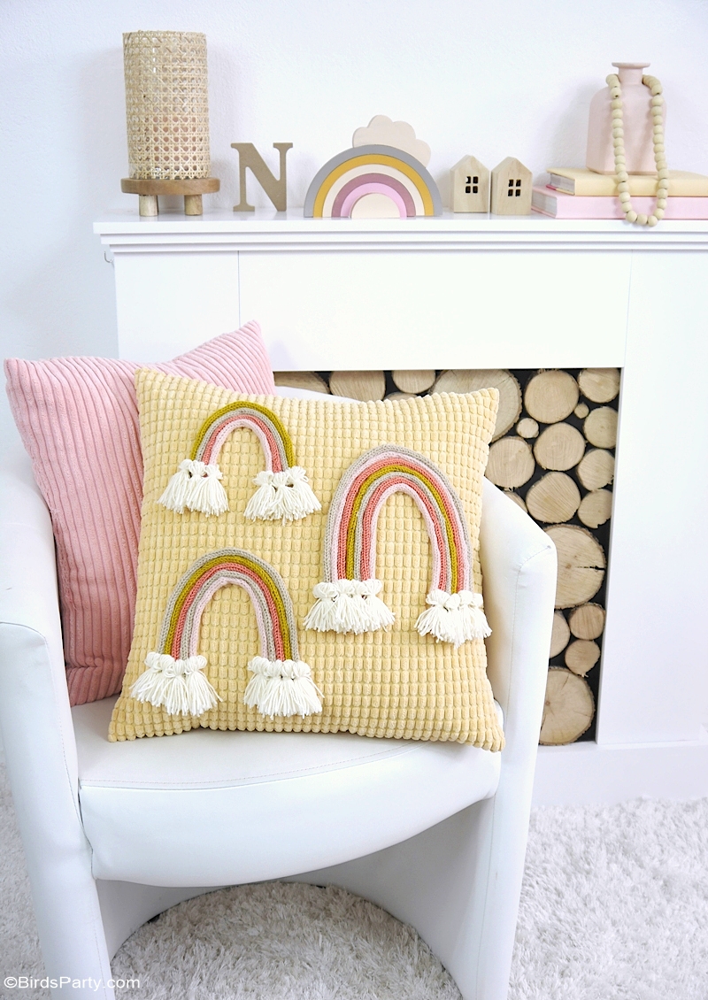 DIY Boho Macramé Rainbow using a Knitting Machine - a quicker and cheaper technique for making macramé rainbows out of yarn using knitted tubes! #diy #boho #macramé #rainbow #bohorainbow #homedecor #rainbowdecor #knitting #knittingmachine