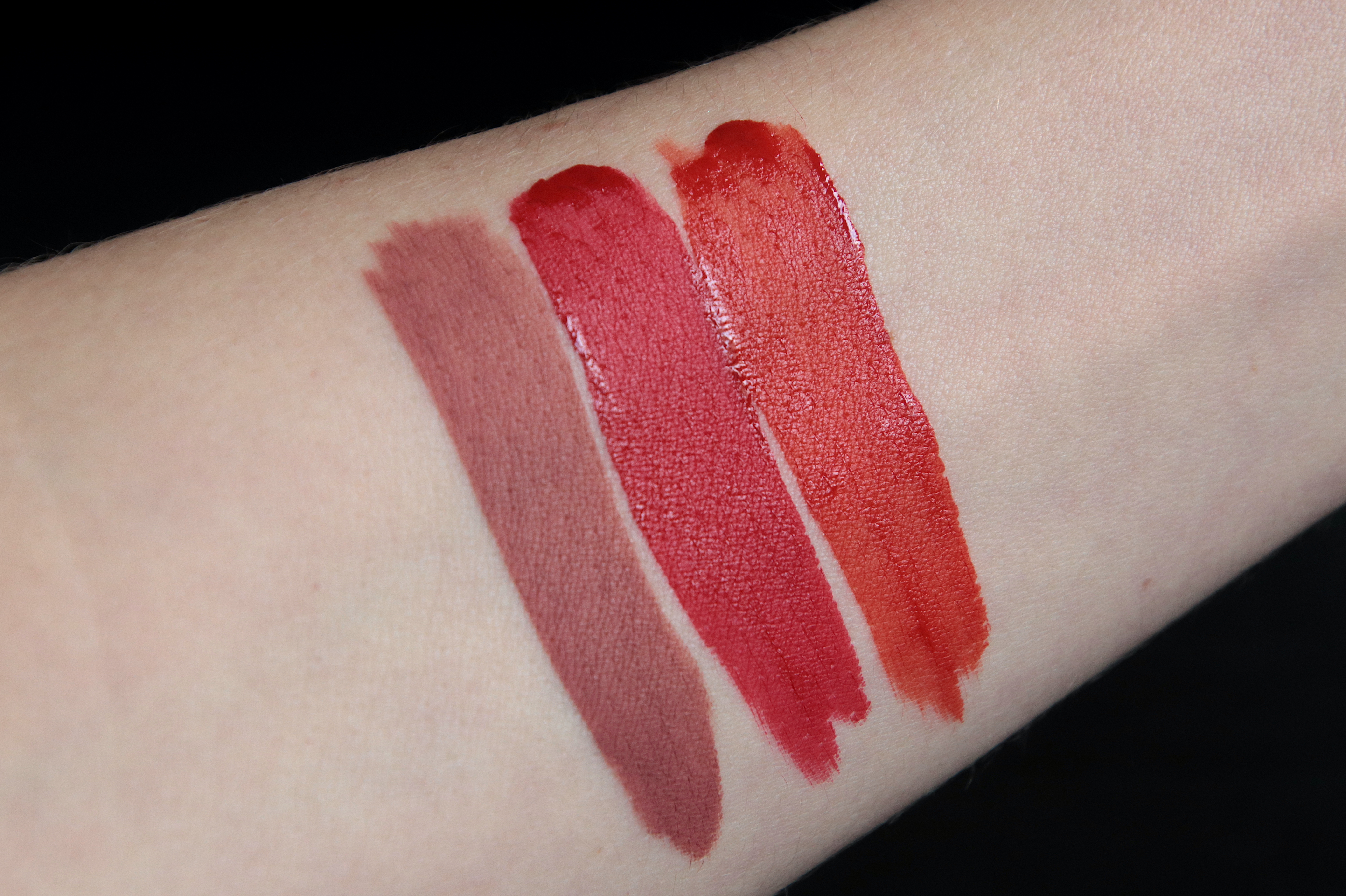 rouge artist matte 194 rosewood 402 constantly on fore 422 everlasting scarlet swatch