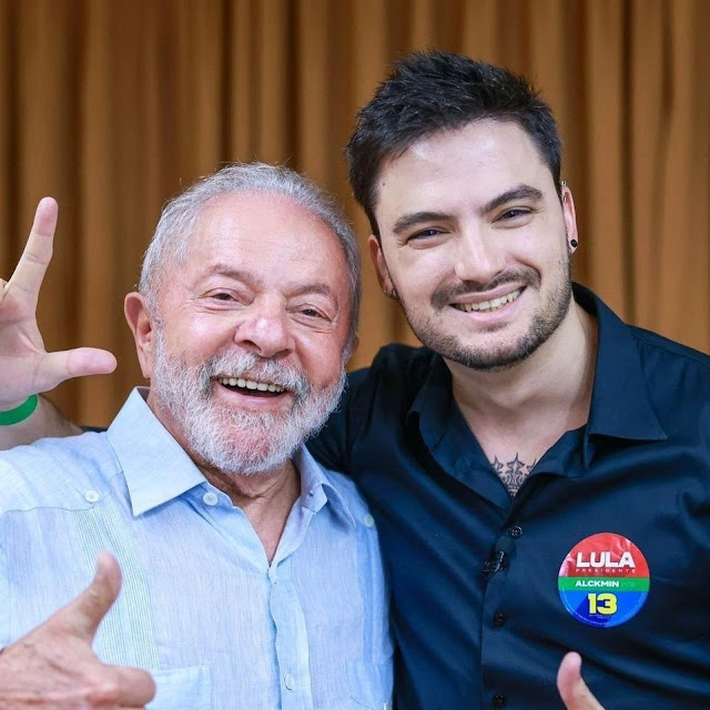 Felipe Neto apoia Lula e causa espanto.