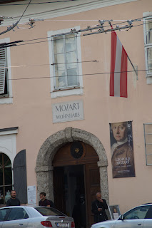 Casa onde nasceu de Wolfgang Amadeus Mozart em Salzburg Áustria