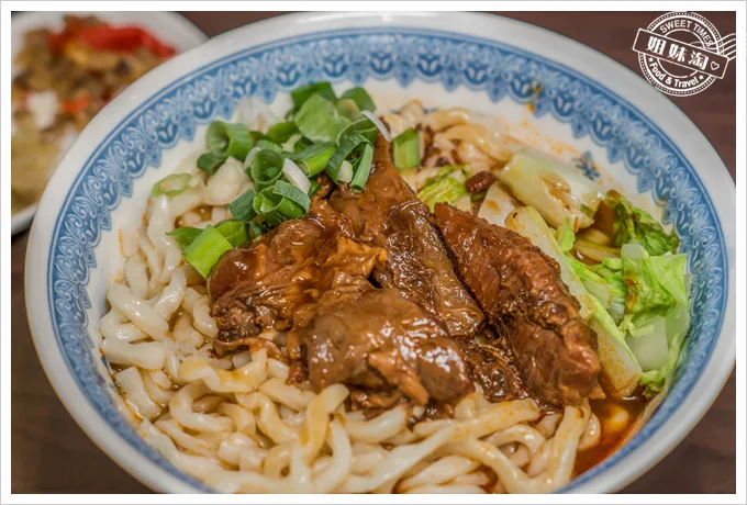 香園牛肉麵牛肉拌麵