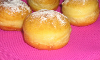 Krofne, donuts