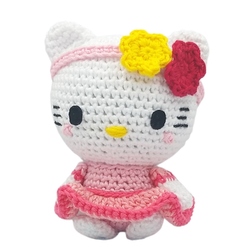 Hello Kitty amigurumi