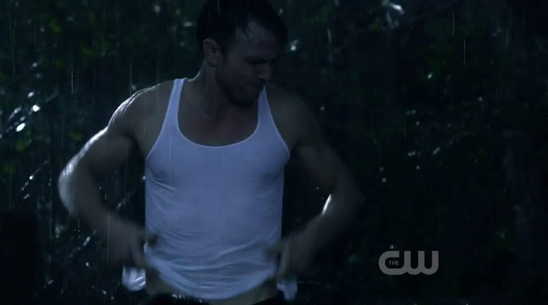 Wilson Bethel Shirtless in Hart of Dixie s1e22