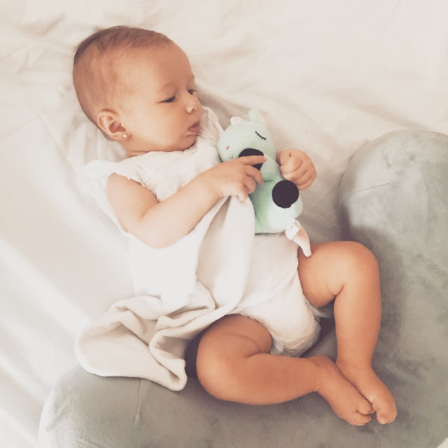 REVIEW: COJIN DE LACTANCIA DE ERGOBABY itmum