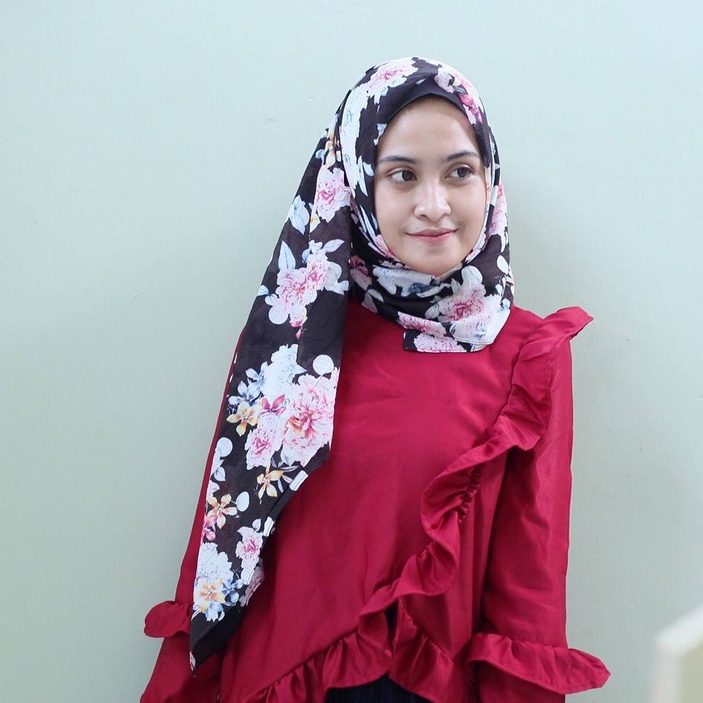21 Model Baju Hijab Untuk Anak Kuliahan Dijamin 