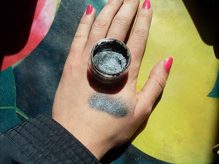 essence Stay All Day long lasting eyeshadows