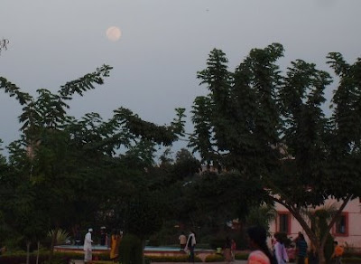 Moonrise from the Pimple Gurav Garden