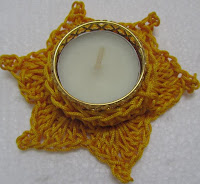 Sweet Nothings Crochet free crochet pattern blog ; photo of the Small button rose tea light holder